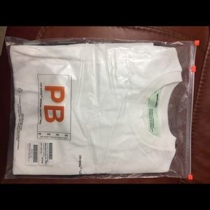 off white t-shirt